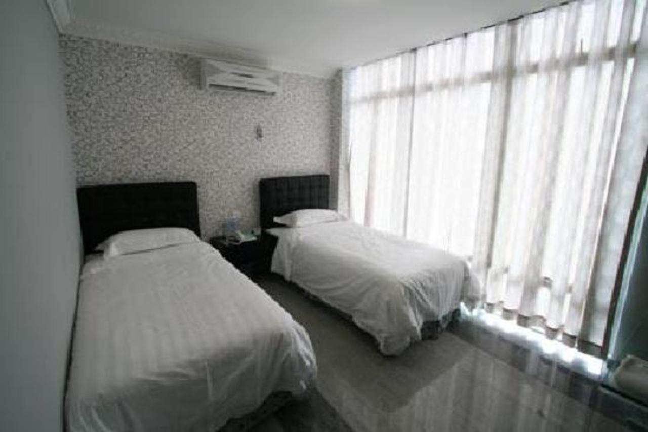 T Hotel Johor Bahru Скудай Екстериор снимка