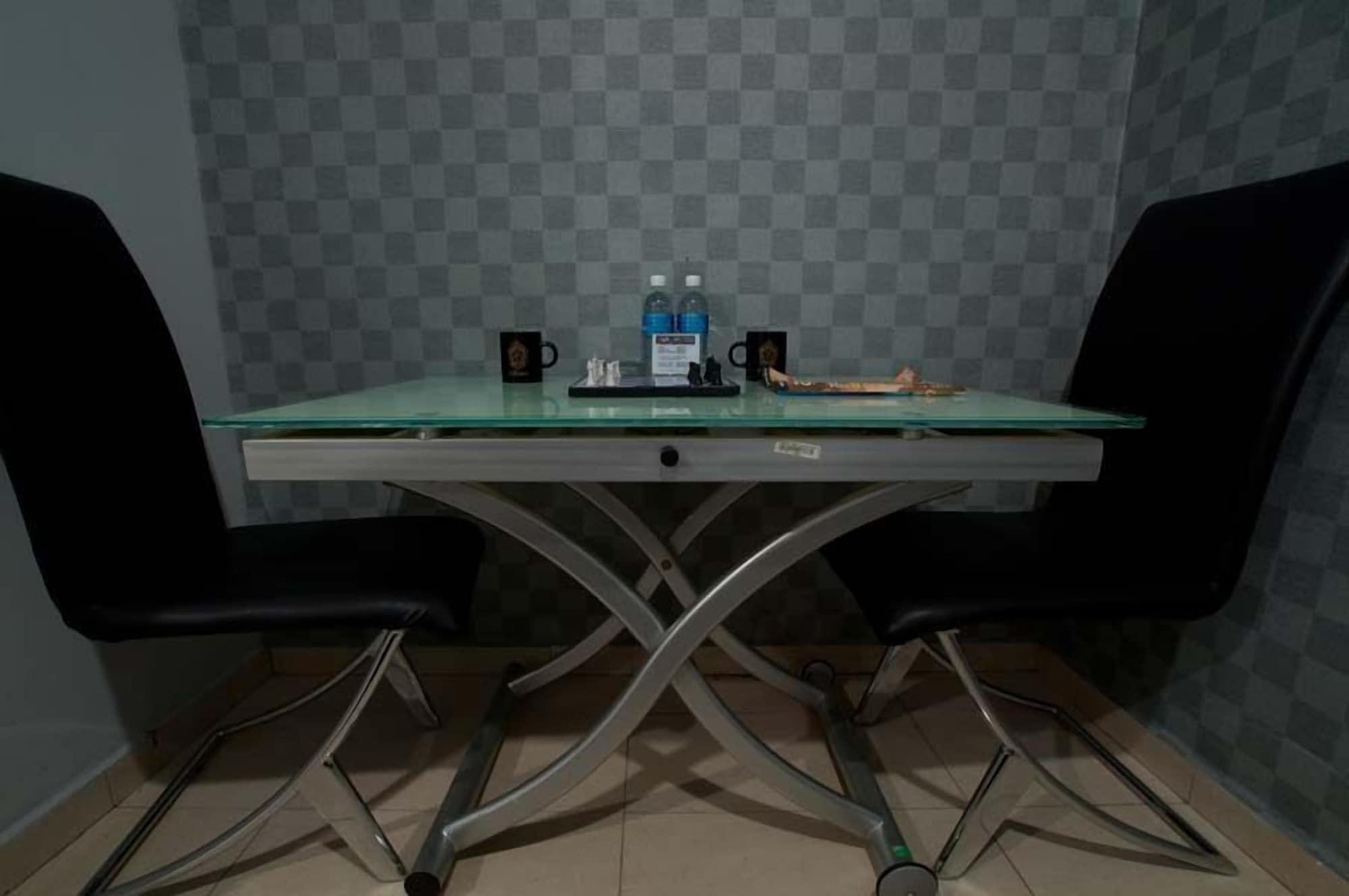 T Hotel Johor Bahru Скудай Екстериор снимка